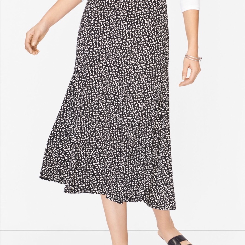 Talbots Black & White Leaf Print Midi Skirt - Size XS